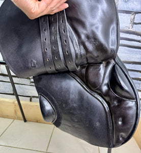 17 1/2” Medium Lemetex ‘The Stylist’ Jump Saddle - Black