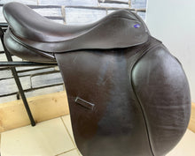 Load image into Gallery viewer, 17 1/2” MW/Fit 2 Lavinia Mitchell Jump Saddle - Brown