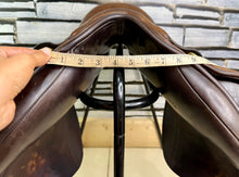 Load image into Gallery viewer, 17 1/2” MW Ideal Impala 1450 Jump Saddle - Brown