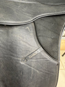 17 1/2” XW Thorowgood Griffin Standard GP Saddle - Black