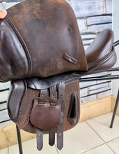 Load image into Gallery viewer, 15 1/2” Wide Excelle/Walsall Riding English Pony GP Saddle - Brown