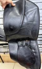 Load image into Gallery viewer, 18” 29.5/MW Stubben Romanus Show/Working Hunter Saddle - Brown