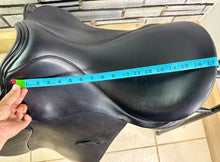 Load image into Gallery viewer, 17 1/2” Medium Jeffries Falcon Event GP Saddle - Black