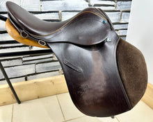 Load image into Gallery viewer, 15 1/2” Wide (Fit 32) Stubben Rex Pony GP/Jump Saddle - Brown