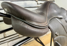 Load image into Gallery viewer, 17” MW Voltaire Lexington Monoflap Jump Saddle -2021- Brown