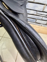 Load image into Gallery viewer, 16 1/2” MW/Changeable Gullet Bates Caprilli GP Saddle - Black - Adult Size Flap - with Cair