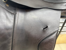 Load image into Gallery viewer, 17” MW Paul Jones Jump Saddle - Brown