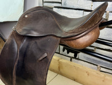 Load image into Gallery viewer, 15” Wide Champion English Pony WH/Show Saddle - Brown