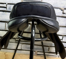 Load image into Gallery viewer, 16” MW Rich &amp; Sons Shoulder Relief Pony Jump Saddle - Black
