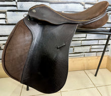 Load image into Gallery viewer, 17” MW English GP/Jump Saddle - Brown