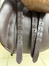 Load image into Gallery viewer, 17 1/2” XW/WW Symmonds Designer GP Saddle - Brown