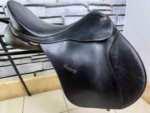 17 1/2” Medium/Changeable Gullet Bates Caprilli GP Saddle - Black
