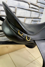 Load image into Gallery viewer, 17 1/2” MW Paul Jones GP Saddle - Black