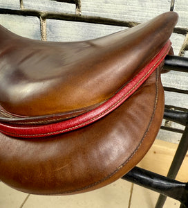17 1/2” MW Devoucoux Chiberta O Jump Saddle - Brown