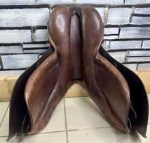 Load image into Gallery viewer, 18” Medium Zaldi Jupiter GP/Jump Saddle - Brown