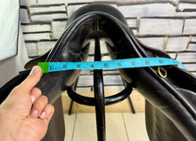 Load image into Gallery viewer, 17” Medium Jeffries Falcon Event GP Saddle - Black