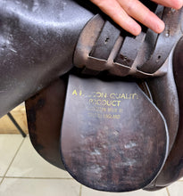 Load image into Gallery viewer, 17” MW-Wide Jeffries Falcon Hawk Event GP Saddle - Brown