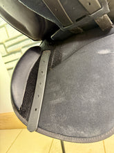 Load image into Gallery viewer, 15” Wide Eclipse Pony GP Saddle - Black - Lightweight - Unused!