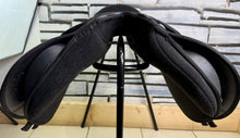 Load image into Gallery viewer, 15” Wide HiLite Elite Pony GP Saddle - Black