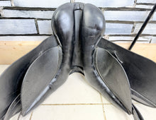 Load image into Gallery viewer, 15” Medium English Leather Pony GP/WH Working Hunter Saddle - Black