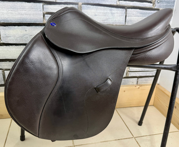 16 1/2” Changeable Gullet Utopia/Discovery Jump Saddle - Brown