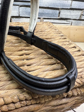 Load image into Gallery viewer, S/H Sue Carson Hidden Flash Padded Comfort Bridle-Black/White