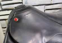 Load image into Gallery viewer, 18” Medium Albion SLK II Adjusta LH Dressage Saddle - Black