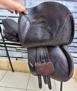 17” MW Pariani Close Contact Jump Saddle - Brown