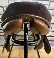 Load image into Gallery viewer, 17 1/2” 28 (MN) Stubben Siegfried C.S. Jump Saddle - Brown