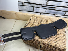 Load image into Gallery viewer, S/H 38” Sample Freedom Padded Anatomic Leather Girth-Black
