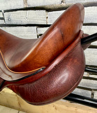 Load image into Gallery viewer, 17” Wide Knightrider Miner Jump/GP Saddle - Tan
