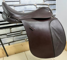 Load image into Gallery viewer, 17 1/2” XW English VSD/GP/WH Saddle - Brown