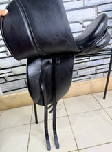 Load image into Gallery viewer, 17 1/2” Medium Ideal Jessica Dressage Saddle - Black