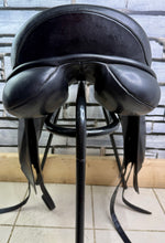 Load image into Gallery viewer, 17” Wide Crown/Ideal Jessica Dressage Saddle - Black - Excellent Condition