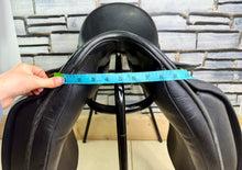 Load image into Gallery viewer, 18” Wide Ideal/Martin Wilkinson Suzannah Dressage Saddle - Black