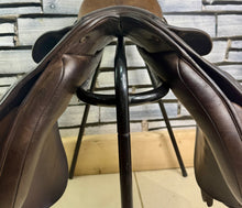 Load image into Gallery viewer, 16 1/2” XW/Changeable Gullet Shires Optimus Leather GP Saddle - Brown