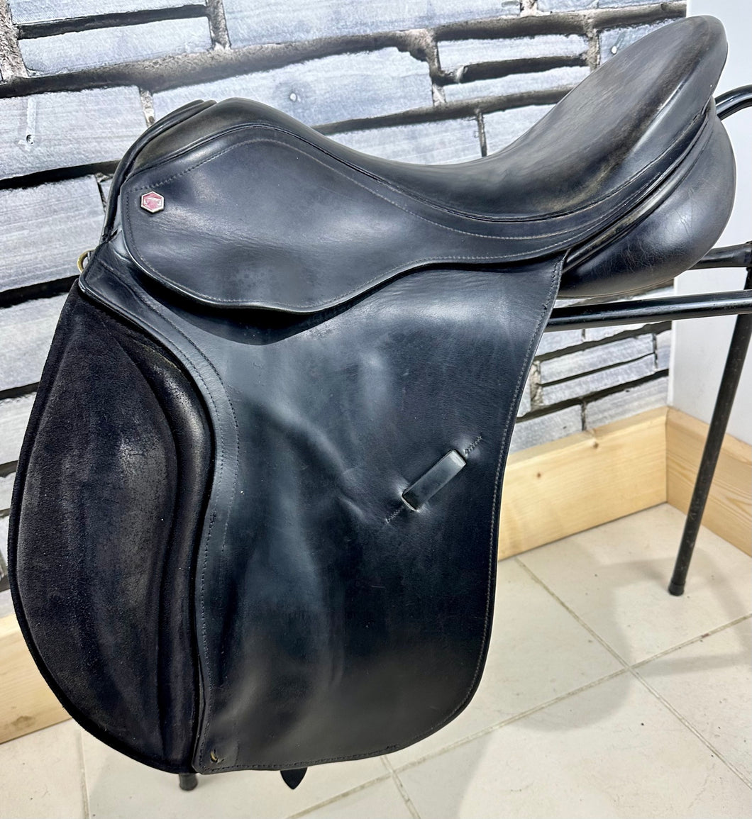 17 1/2” MN Albion Selecta GP Saddle - Black