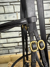 Load image into Gallery viewer, S/H In-hand Showing Bridle, Bit, Coupling &amp; Lead - Cob