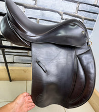 Load image into Gallery viewer, 17” Medium Woodseaves WH Saddle - Brown
