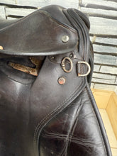 Load image into Gallery viewer, 16 1/2” MW English GP Saddle - Brown