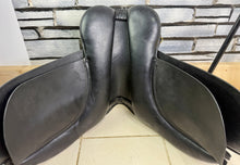 Load image into Gallery viewer, 17 1/2” Wide-XW Jeffries Falcon English Event GP Saddle - Black