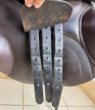 Load image into Gallery viewer, 17-17 1/2” MW Paul Jones Jump Saddle - Brown