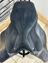 Load image into Gallery viewer, 17” XW Thorowgood Maxam Cob GP Saddle - Black