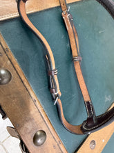 Load image into Gallery viewer, Jeffries?! Raised Cavesson Noseband - 3/4” - Brown - Cob - Traditional English Leather