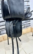 Load image into Gallery viewer, 17” Wide Silhouette Dressage Saddle - Black