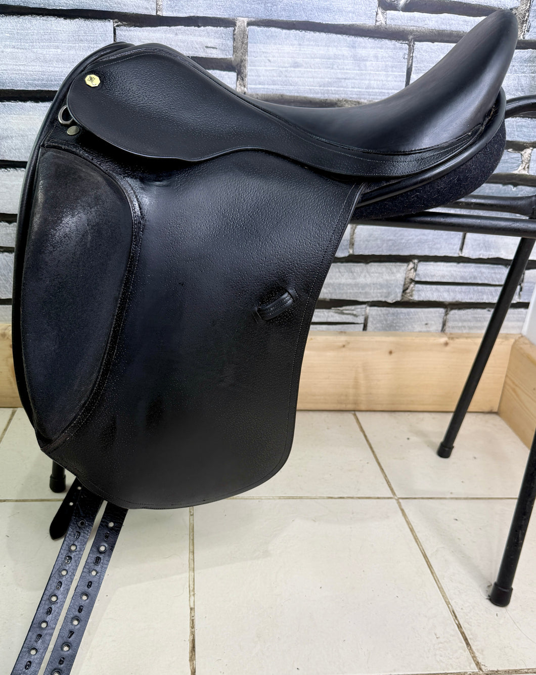 17” Wide Holistic Saddlery Monoflap Dressage Saddle - Black