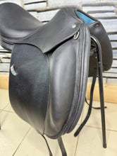 Load image into Gallery viewer, 17 1/2” MW Voltaire Adelaide Monoflap 2023 Dressage Saddle - Black
