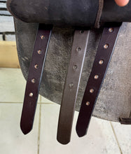 Load image into Gallery viewer, 17” XW/Changeable Gullet Wintec 500 VSD GP Saddle - Brown - Cair - Extra Wide