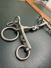 Load image into Gallery viewer, 4 1/2” Fylde French Link Show Pelham Bit - Showing