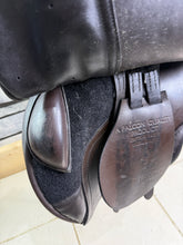 Load image into Gallery viewer, 17” MW Jeffries Falcon One GP/Jump/Event Saddle - Brown - Square Cantle